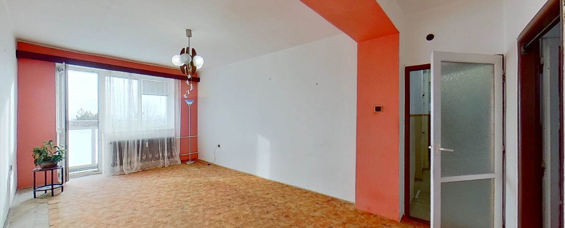 Obývacia izba s balkónom