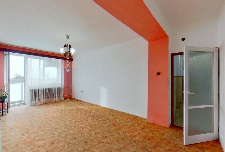 Obývacia izba s balkónom